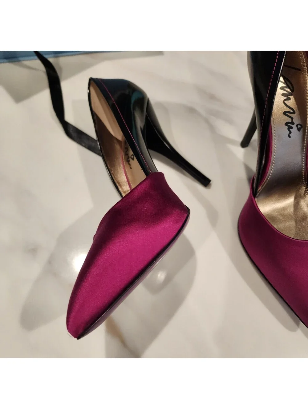 NIB Lanvin Paris Satin Patent Leather Pointed-Toe Pumps Heels 39 US 8.5–9